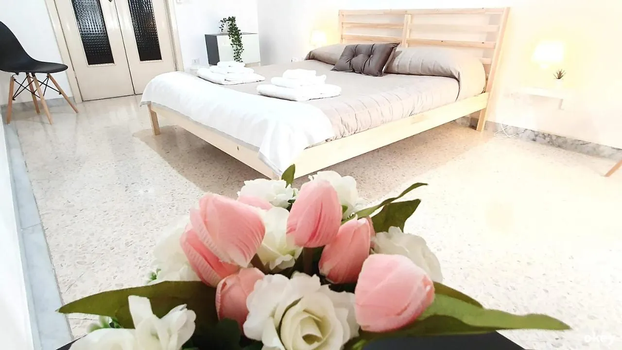 Apulian Central Apartment - Bari Centro 0*,