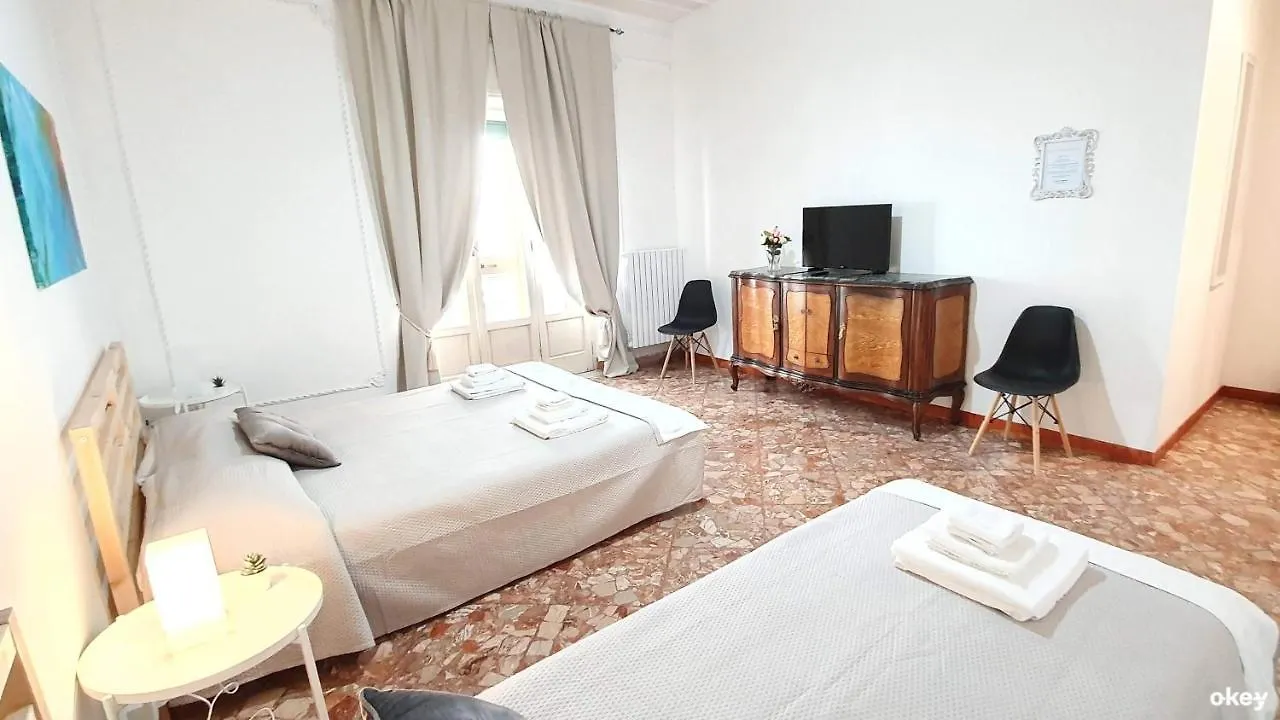 Guest house Apulian Central Apartment - Bari Centro Italy